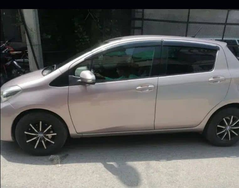 Toyota Vitz 2011 0