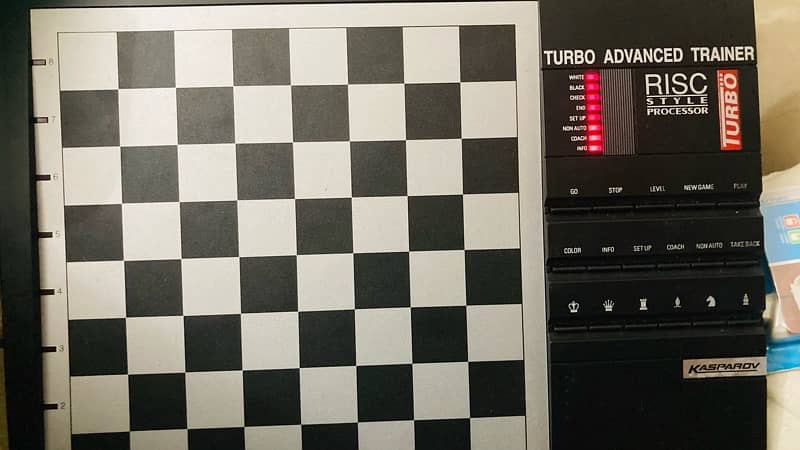 Chess ,  Electronic Chess , Computer Chess 8