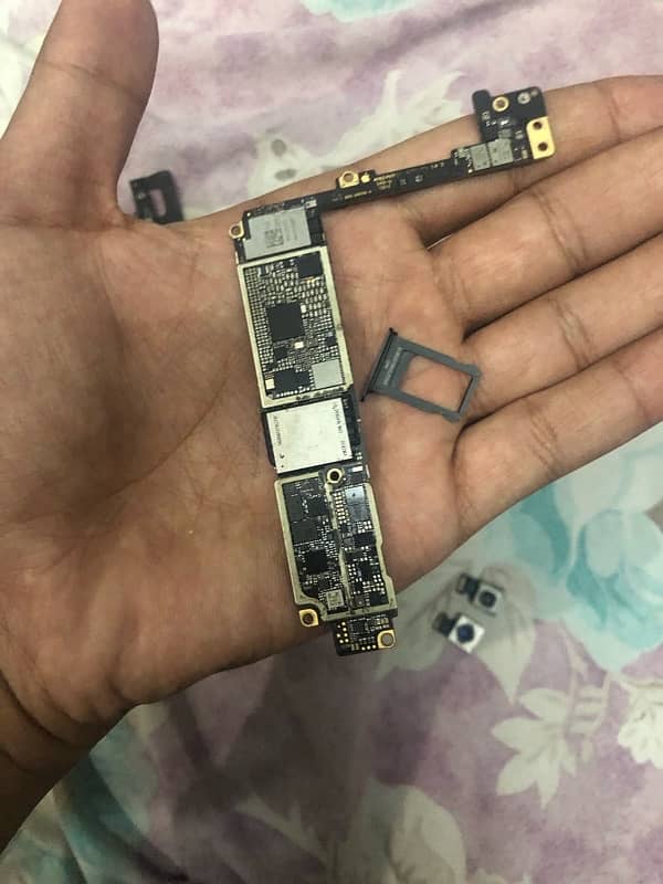 iphone 8plus mother board 1