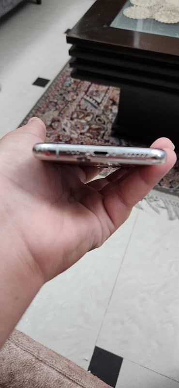 Iphone 11 pro pta approved 4