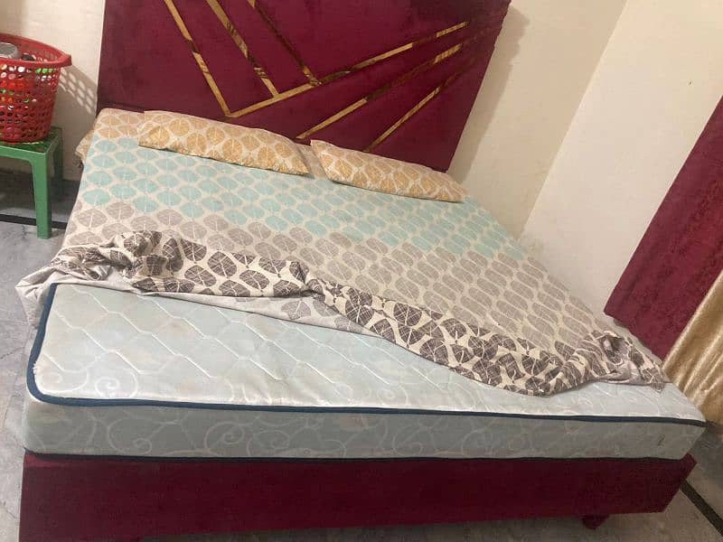 king size bed with 2 dressing tables and one deewan and  mattress 1