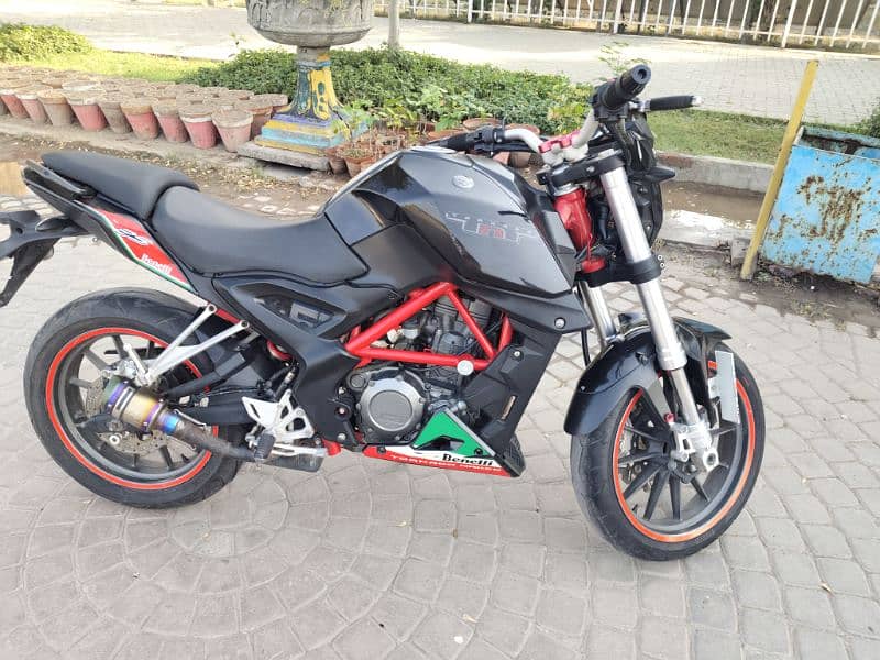 BENELLI TNT 25 ITALIAN EFI (2018) MODEL 1