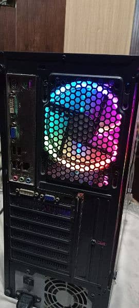 RGB GAMING PC 8