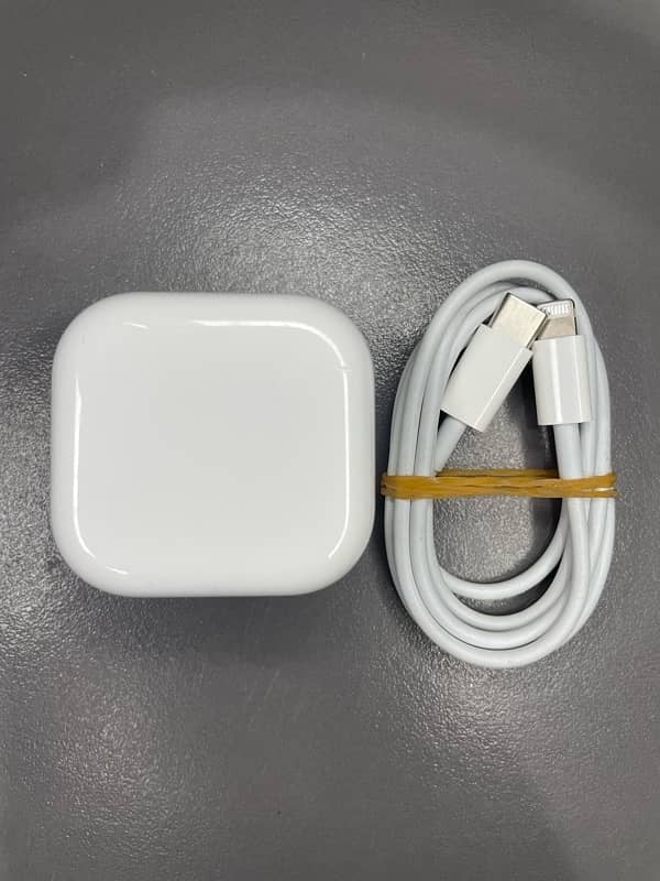 Iphone 14 pro max ka 100% Original Charger hy 3