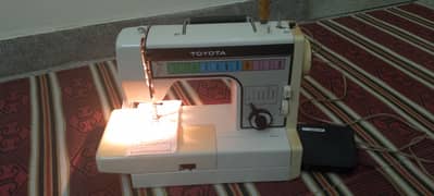 Toyota sewing machine for sale in 10/10 condition.