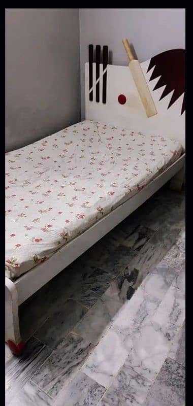 single bed 0