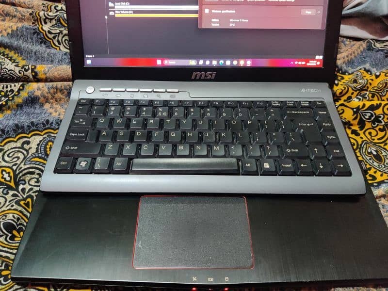 Msi Gs43VR 7RE Gaming Laptop 0