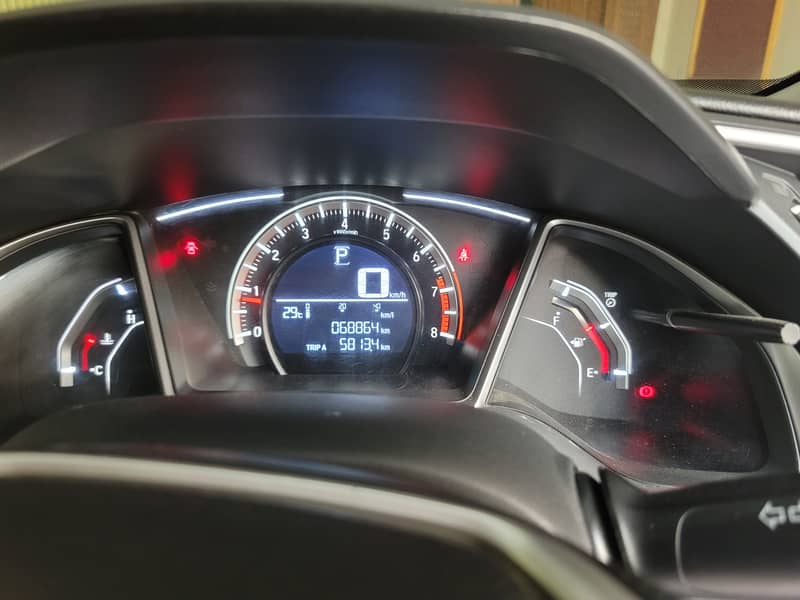 Honda Civic VTi Oriel Prosmatec 2018 UG red meter 10