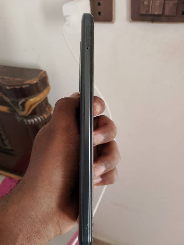 I'm selling Redmi Note 13C 1