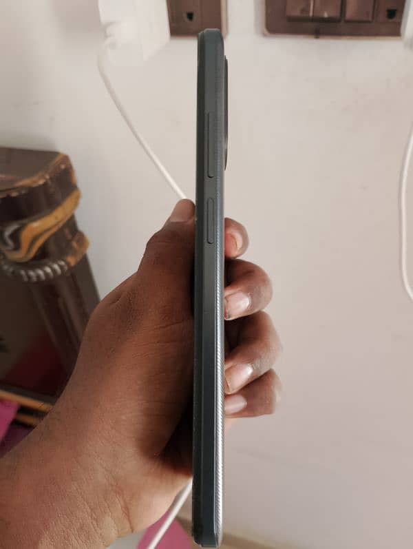 I'm selling Redmi Note 13C 2