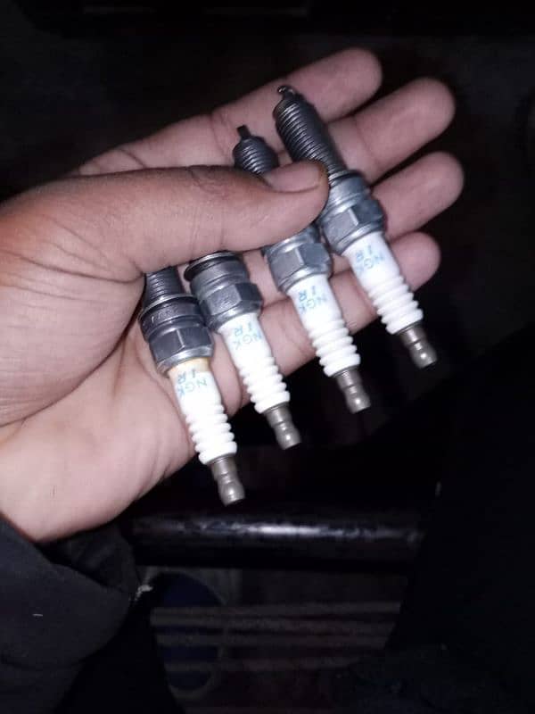 Honda civic reborn genuine Spark plugs 2