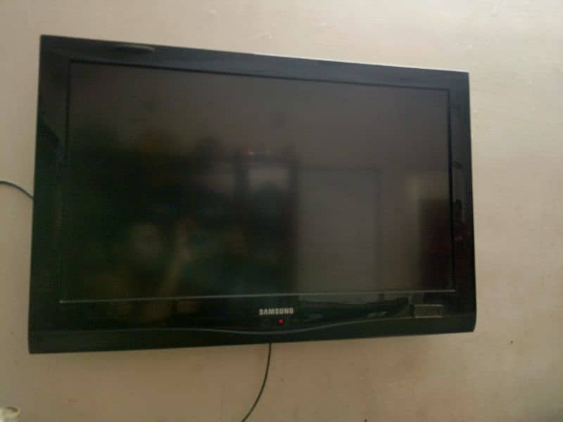 SAMSUNG LCD FULL HD 1