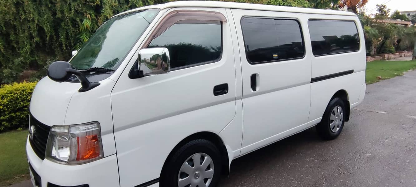 Nissan Caravan 2012-2500 cc 2