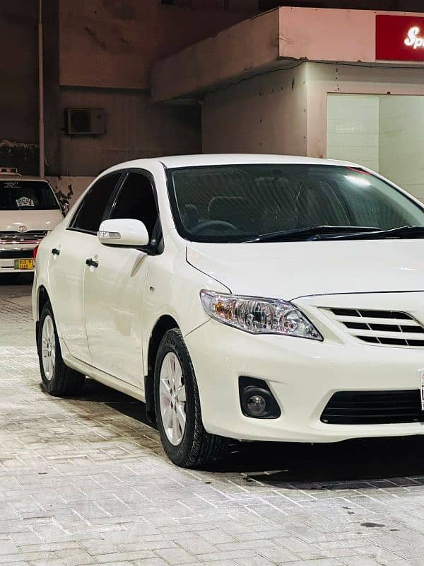 Toyota Corolla GLI 2013 1