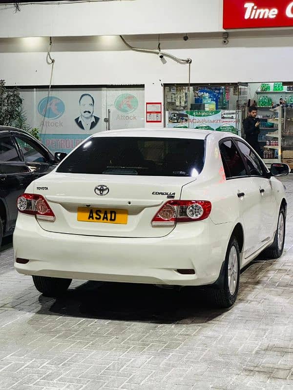 Toyota Corolla GLI 2013 6