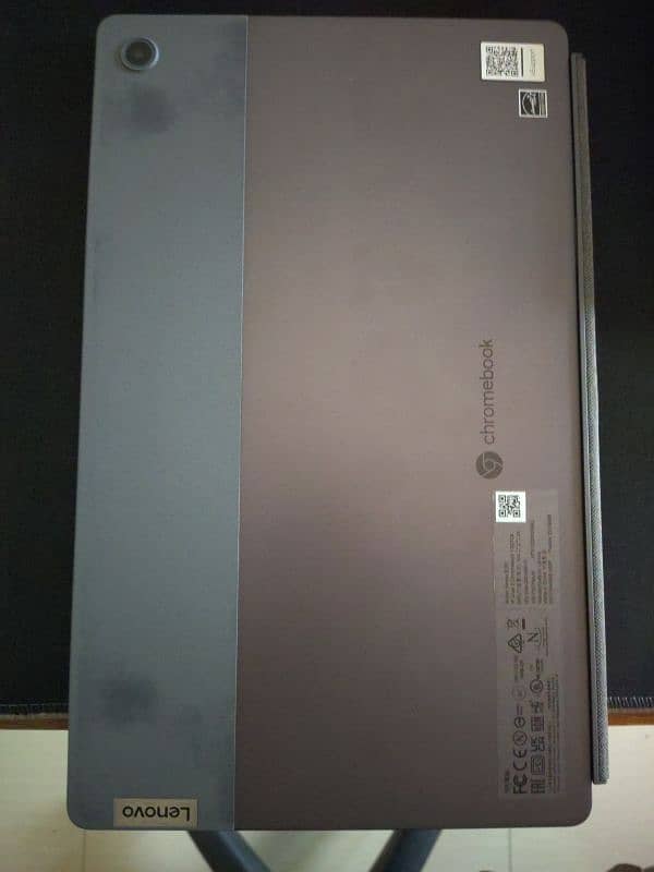 Lenovo Duet 5 Oled 11