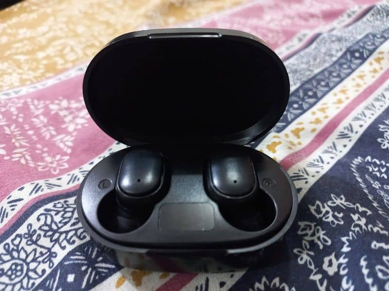 Bluetooth earbuds 5