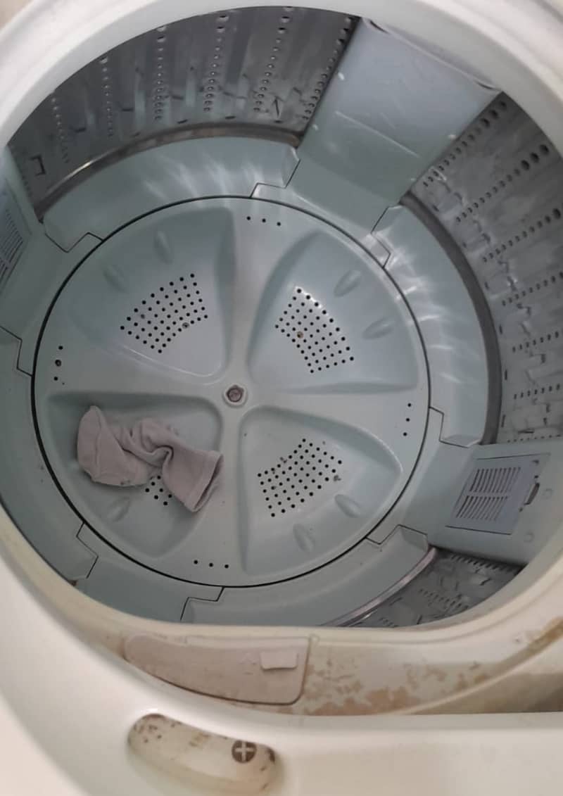 Excellent Condition: Haier Automatic Washing Machine 8.5Kg 3