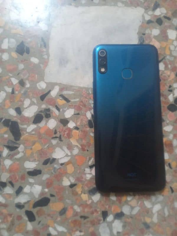 Infinix hot8lite 2/32 1