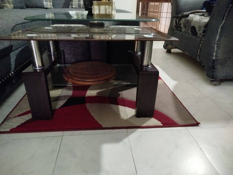 The center table used an urgent sale. 3