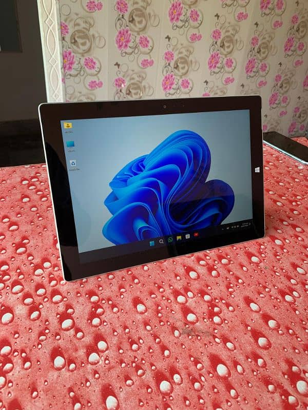 Microsoft Surface 3 windows tablet 4