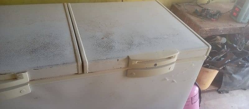 haier defreezer ok condition only 1.5 years used 6