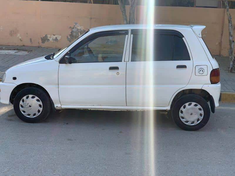 Daihatsu Cuore 2011 in mint condition 4