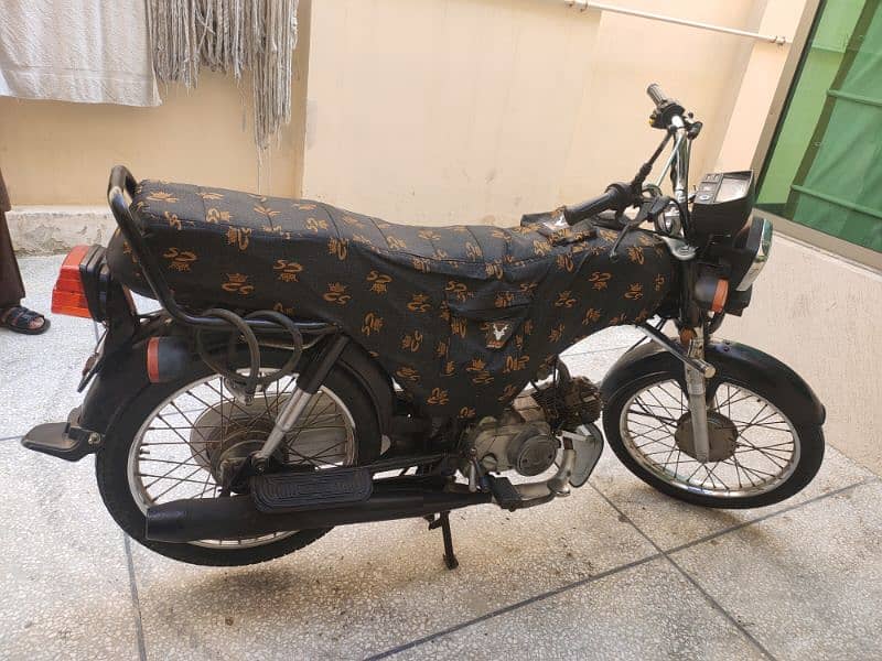 HONDA CD 70 2011 MODEL 1