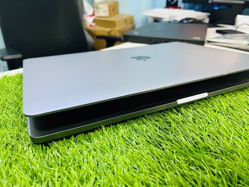 Macbook pro 2019 i9 -32 Gb Ram | 512 ssd 6