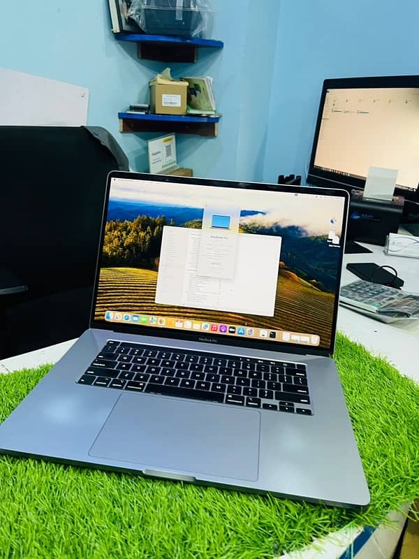 Macbook pro 2019 i9 -32 Gb Ram | 512 ssd 8