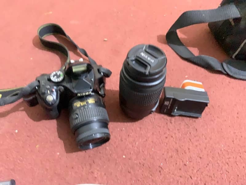 nikon d5200 with 2 lenses 3