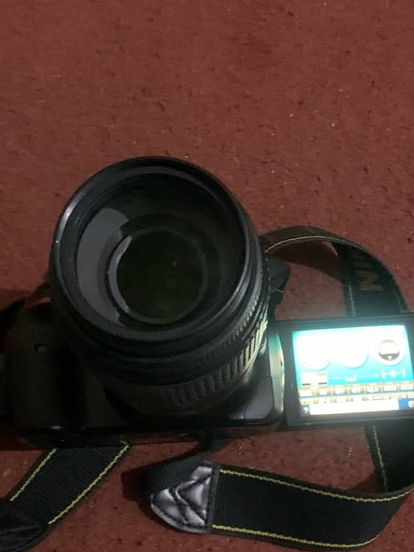 nikon d5200 with 2 lenses 5