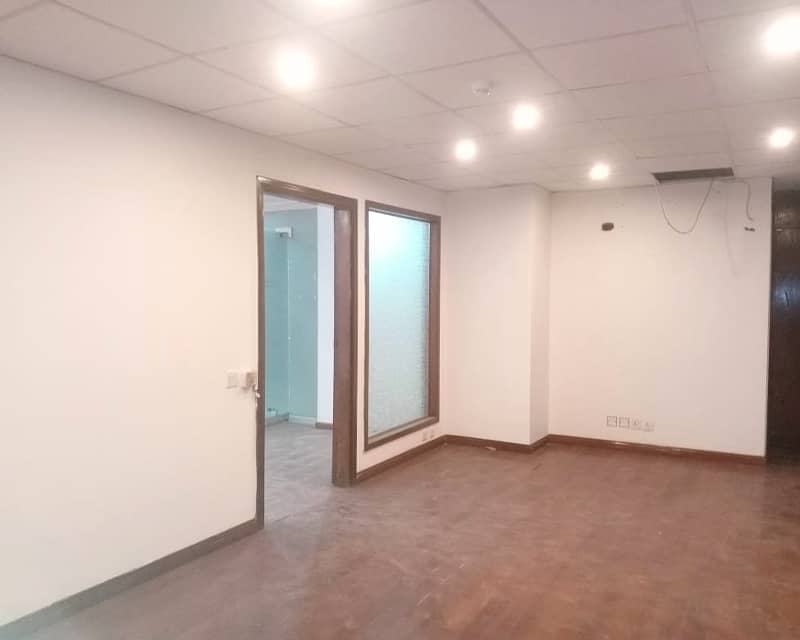 8 Marla Commercial Office for rent in DHA Phase 3 0