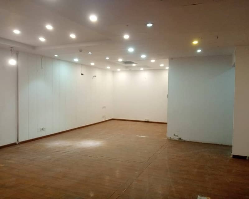 8 Marla Commercial Office for rent in DHA Phase 3 4