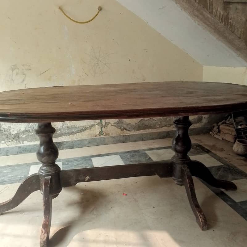 Dining table for sale 0