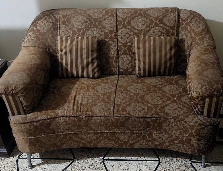 7 Seater sofa set for sale in G11 islamabad 0