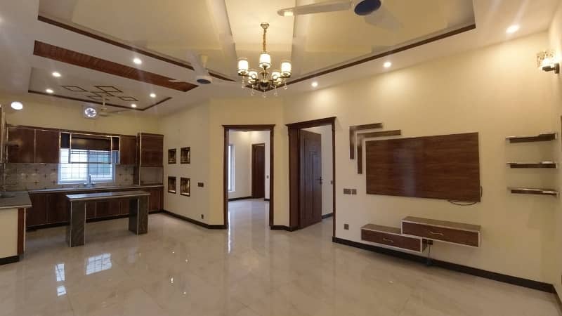 BRAND NEW 10 MARLA HOUSE CENTRAL DISTRICT PHASE 1, BAHRIA ORCHARD 26