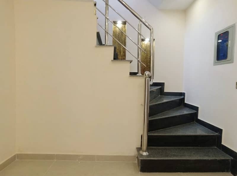 BRAND NEW 5 MARLA HOUSE FACING PARK, REASONABLE PRICE IN BAHRIA ORCHARD 27