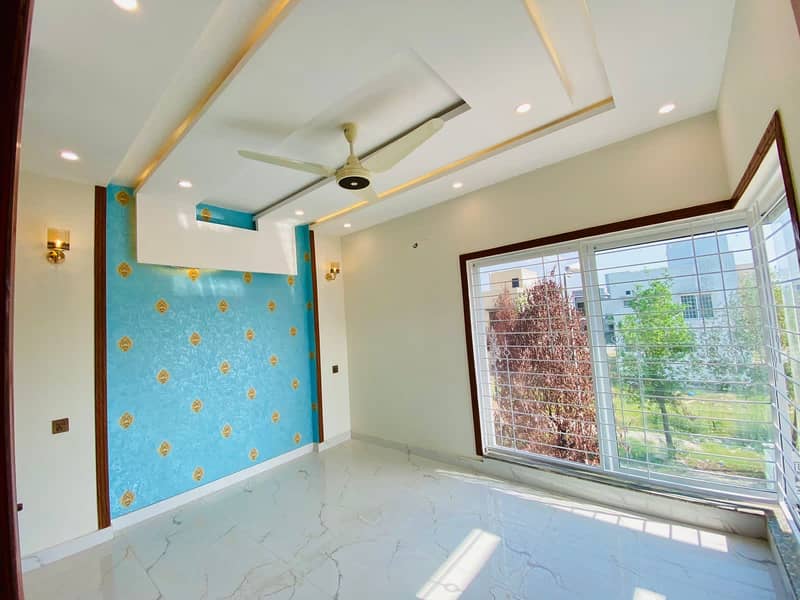 BRAND NEW HOUSE 5 MARL NEAR BAHRIA SCHOOL IN BAHRIA ORCHARD 5