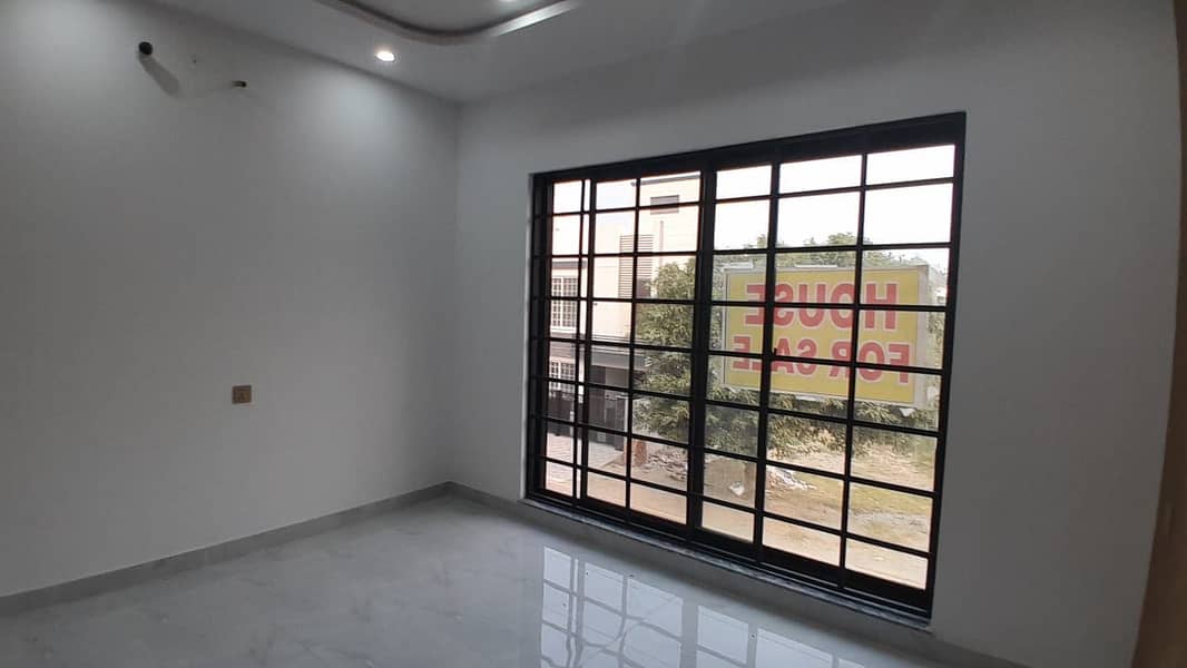 BRAND NEW HOUSE OF 5 MARLA BHARIA ORCHARD RAIWIND ROAD LAHORE 22