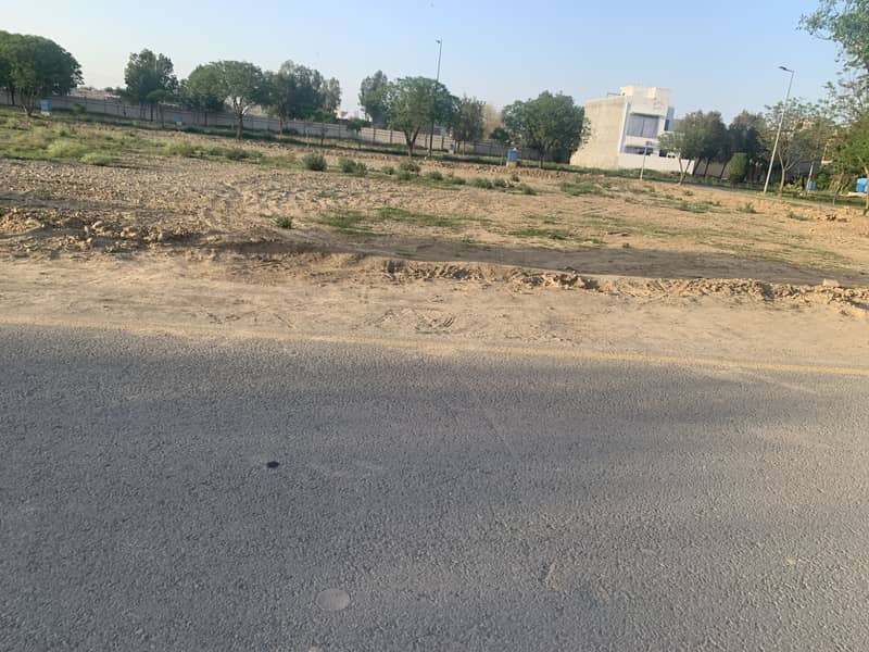 5 MARLA ALL DUES CLEAR POSSESSION RESIDENTIAL PLOT IS FOR SALE IN BLOCK "4R" DHA PHASE 11 RAHBAR IN 200 NUMBERS 44