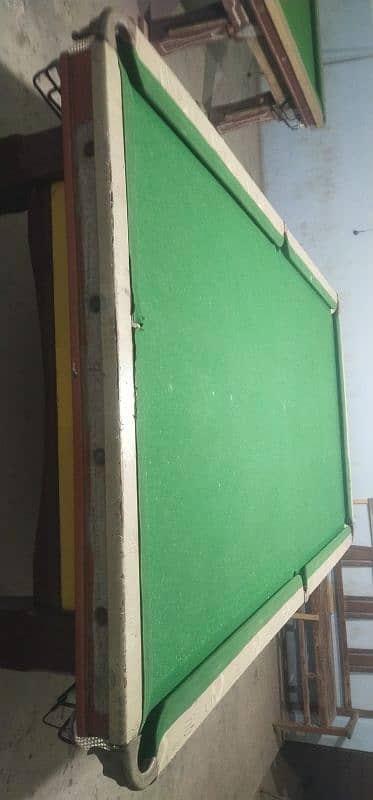 5/10 snooker table 1 bawa game & 2 video games at TOBA bypass 1