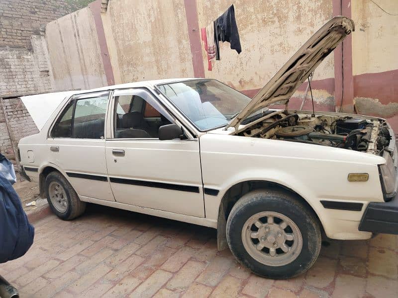 Nissan Sunny 1983 12