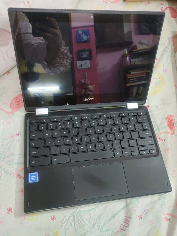 Acer R11 Chromebook C738T-Touch Screen 1