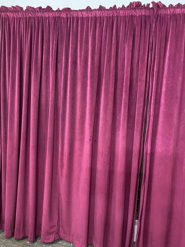 beautiful Maroon welvet curtains with linings in a reasonable price 0