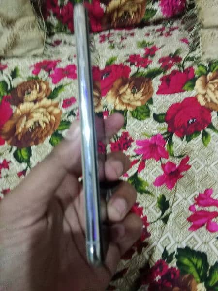 iphone 11 pro max jv  128gb 7