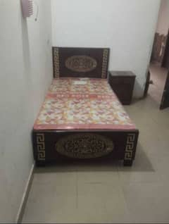 Single Bed / Single Bad Wooden