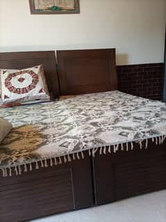 2 Single Bed / Condition Like New