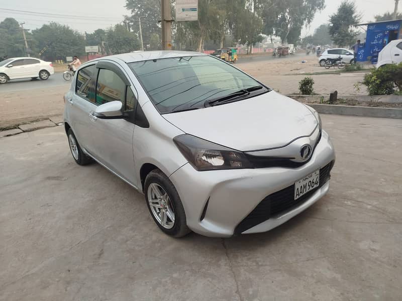 Toyota Vitz 2014 4