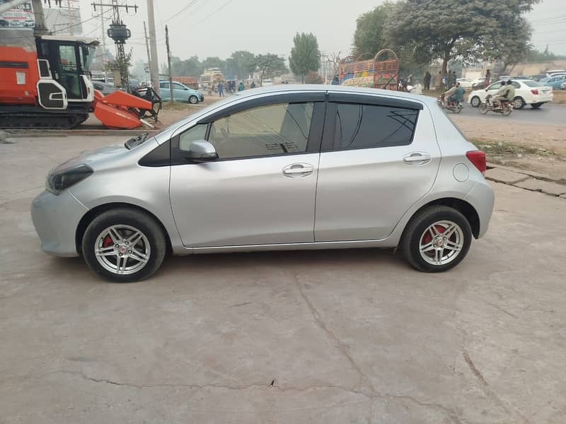 Toyota Vitz 2014 8